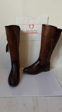 Heavenly Feet Knee boots Size